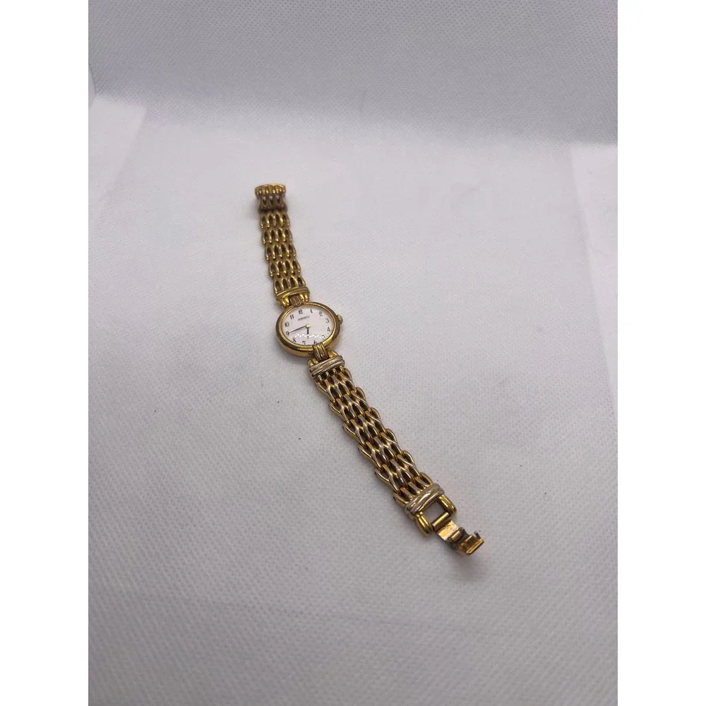 Seiko‎ Womens Gold Tone Bracelet Watch White Dial Analog Vintage Elegant